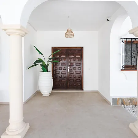 Luxurious Just 200m From The Beach! * Estepona