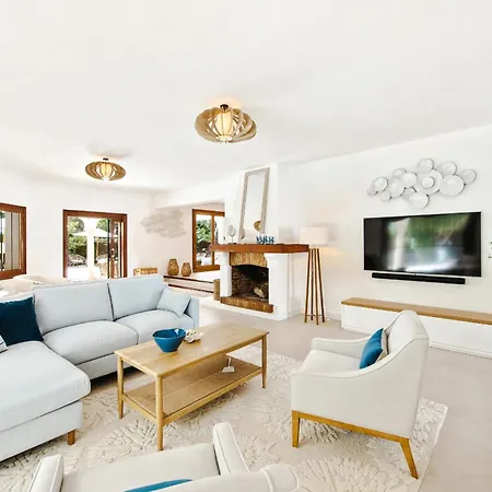 Luxurious Just 200m From The Beach! * Estepona